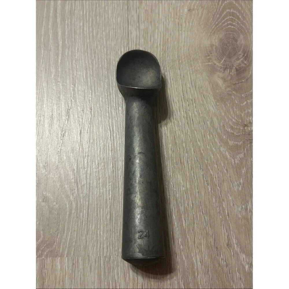 Zeroll Vintage 7in #24 Metal Ice Cream Scoop Authentic Vintage Zeroll